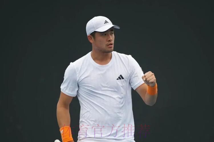 吴易昺晋级澳网男单正赛